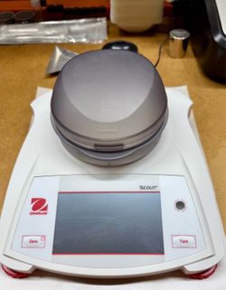📊 Precision at Your Fingertips! Like-New Ohaus STX223 Balance Scale - Ready to Go! ⚖️