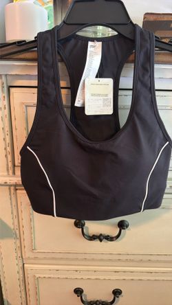Fabletics On The Go Medium Impact Sports Bra