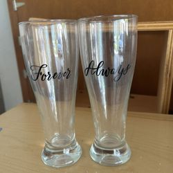 Pilsner Glasses 