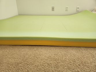 Zinus Matress Topper With Cover