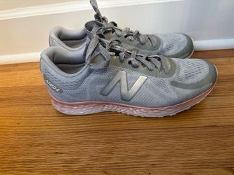 Women's New Balance Fresh Foam Arishi Shoes - Size 8.5(Like New)