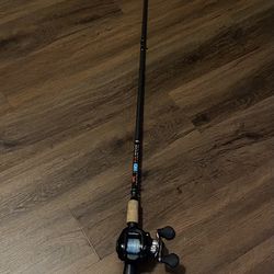 Lews Tournament MB and 7' MH Falcon Rod Fishing Combo