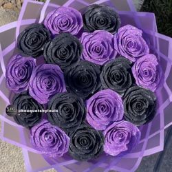 Purple valentines bouquet 