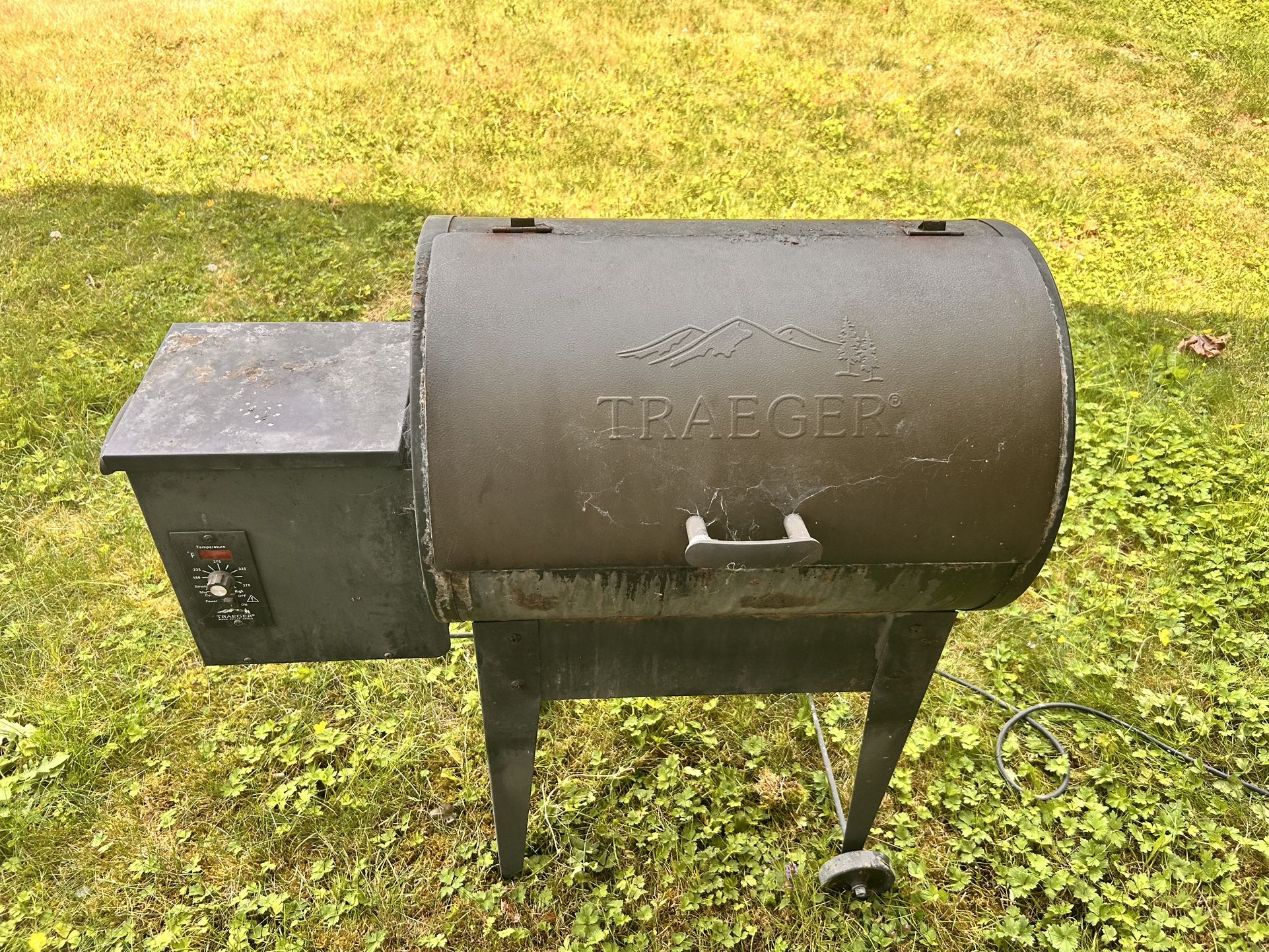 Traeger tailgater 20