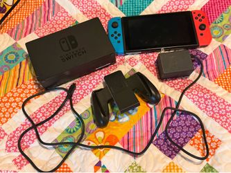 Working Nintendo switch with all the accessories $150 or best offer