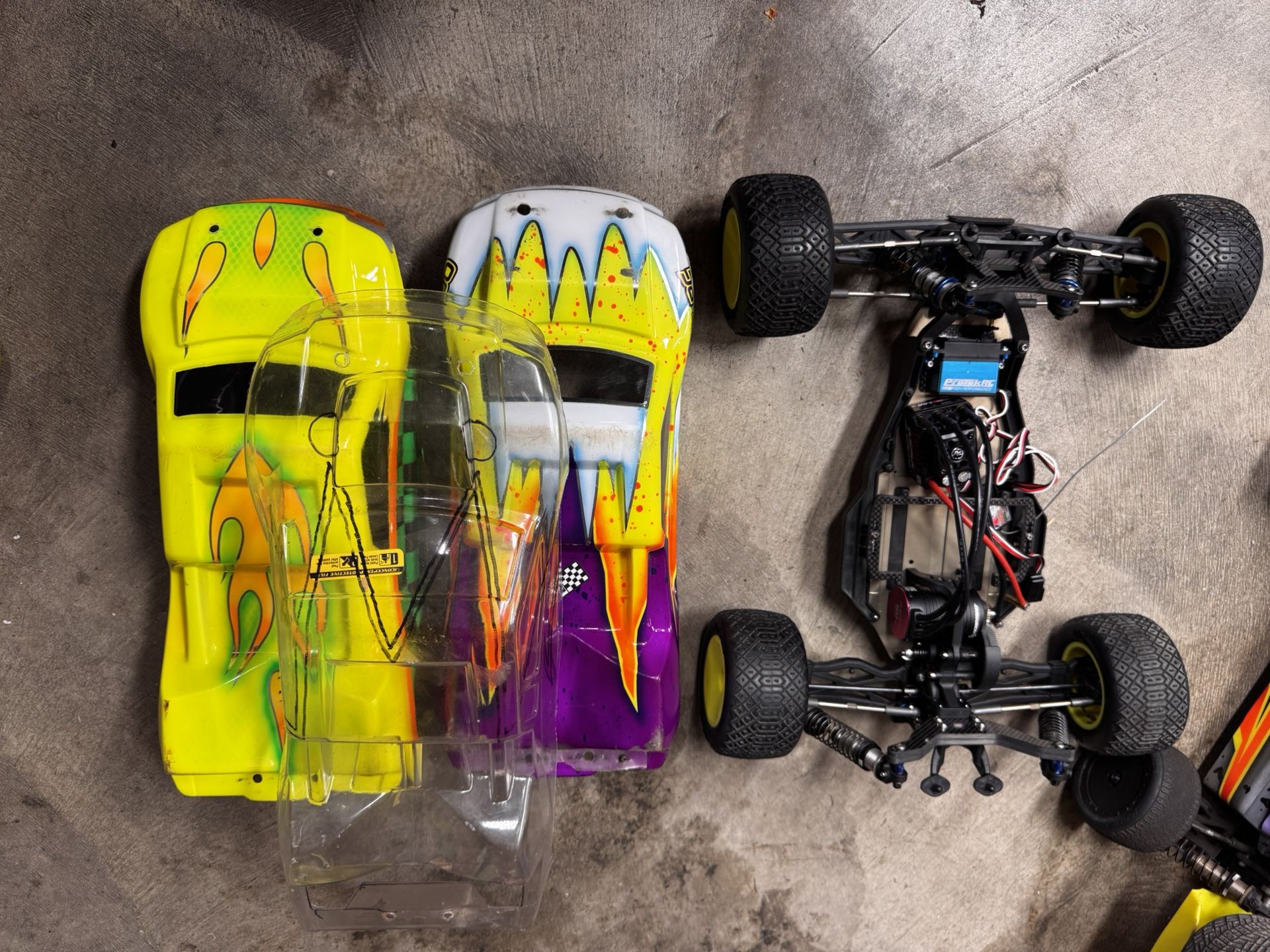 Associated Rc10t62