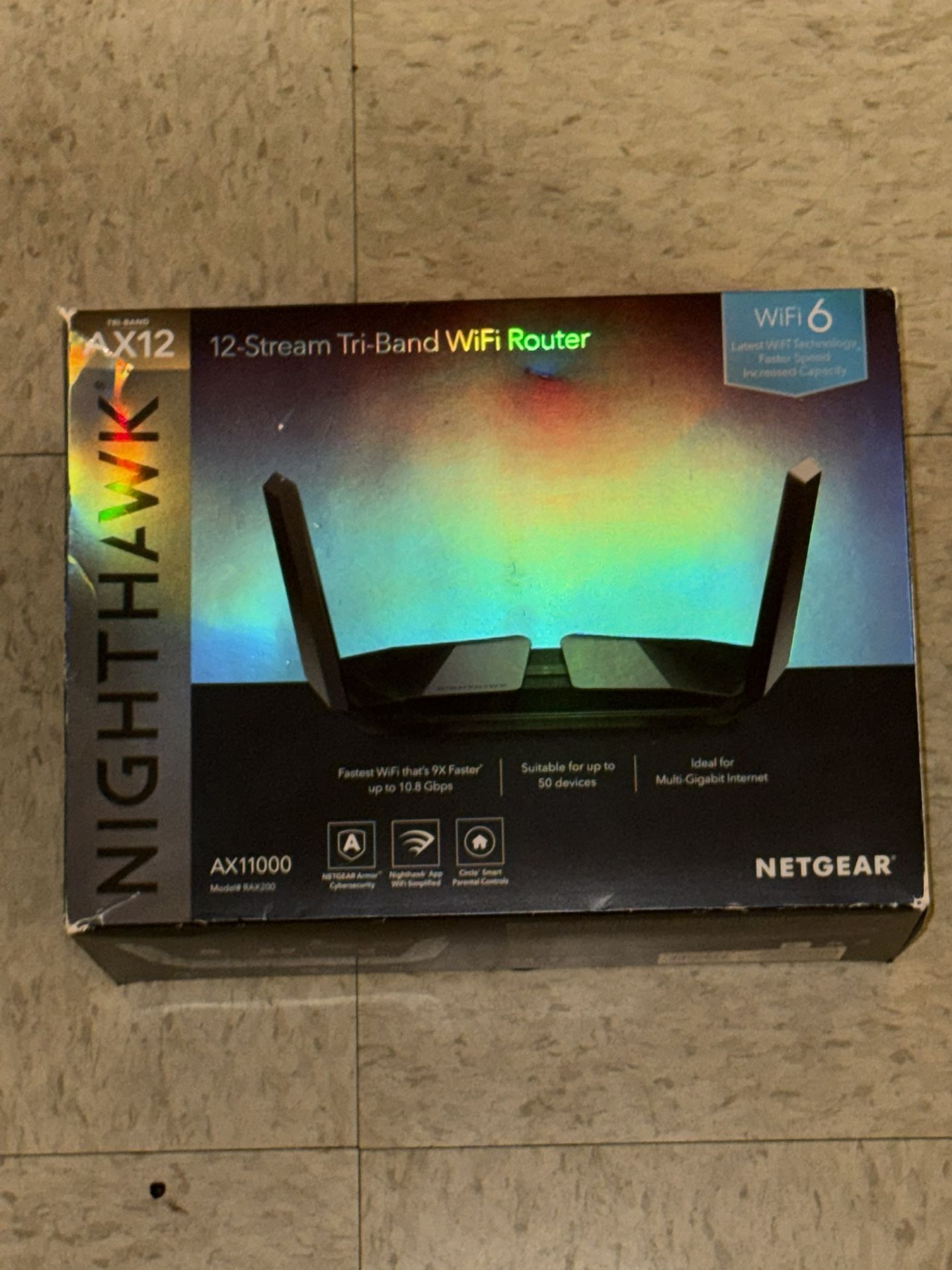 Netgear 12 stream try band Wi-Fi router Nighthawk