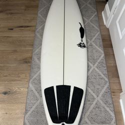 5’ 10 Chili Surfboard (Peri Peri)