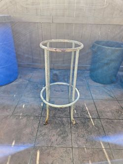 Plant stand