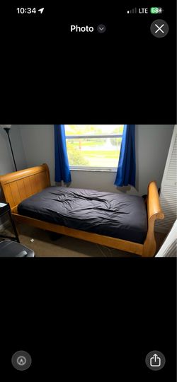 Twin sleigh bed