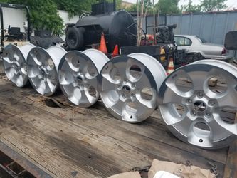 Rines de 18"inch jeep wrangler Sahara