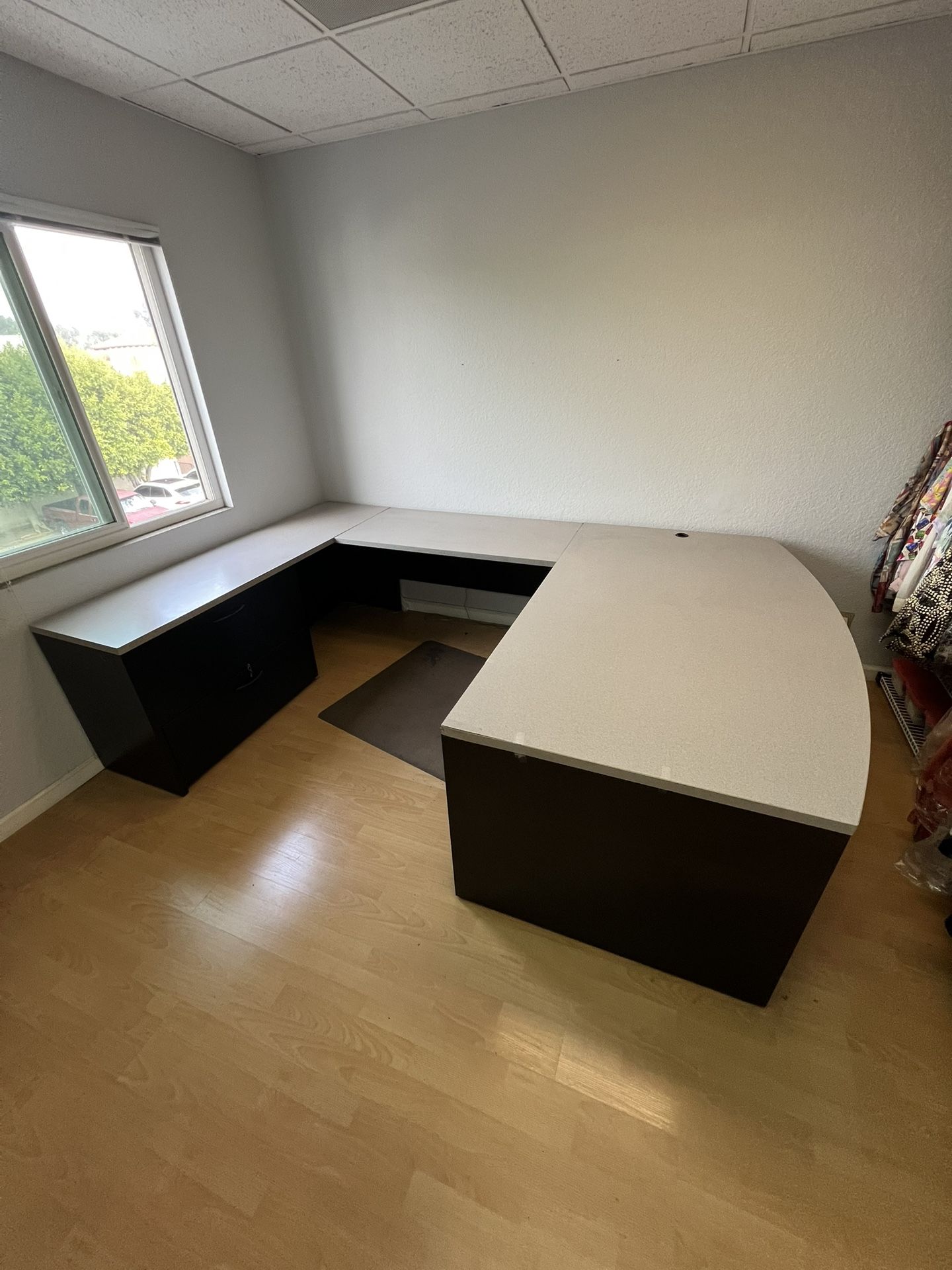 Must Go ASAP! Large U-Shaped Desk with Curved Tabletop and Locking Drawers