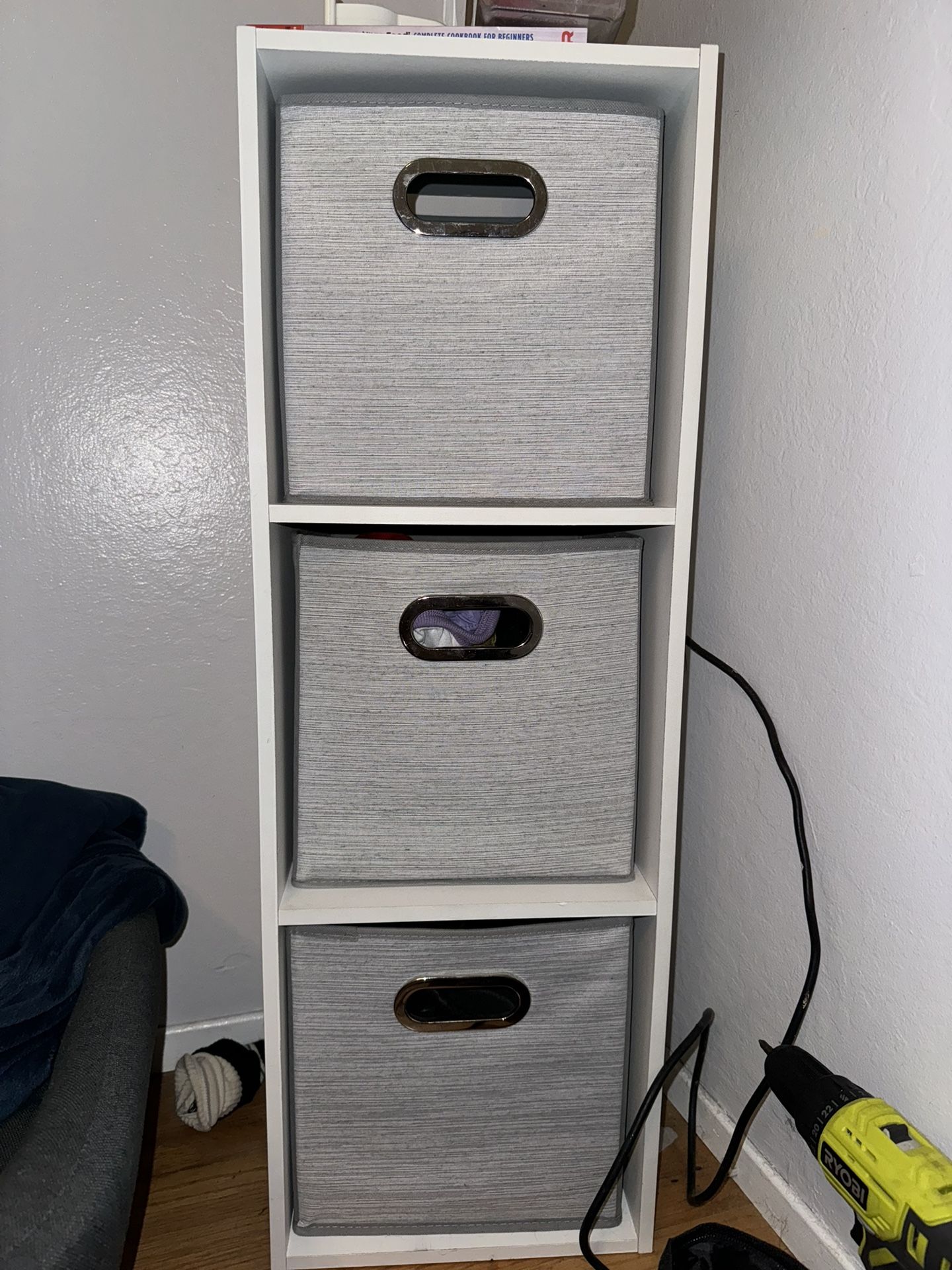 3 Cube Shelf Organizer with 3 Cube Bins/Drawer