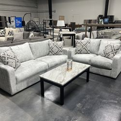 2 Piece Set sofa & Loveseat On Clearance 