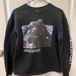 DC Comics Batman Night Watch Toggle Crewneck BoxLunch Exclusive Sweatshirt Small