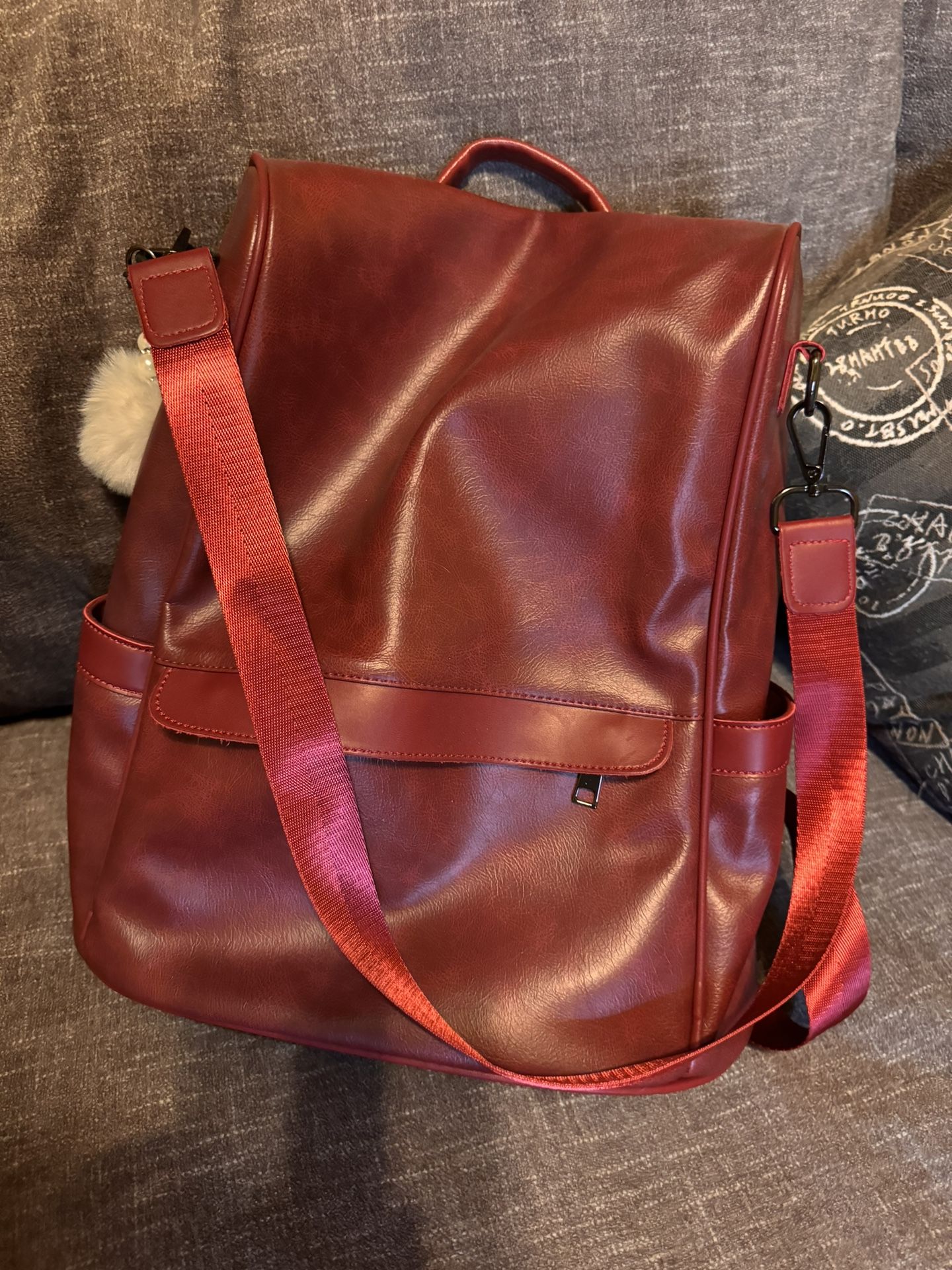 New CHERUTY Burgundy Women’s Large Backpack/ Purse / Shoulder Bag PU Leather Lots Of Compartment And Storage Areas
