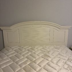 Queen Size Bedroom Set