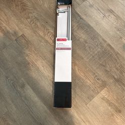24” Towel Bar New