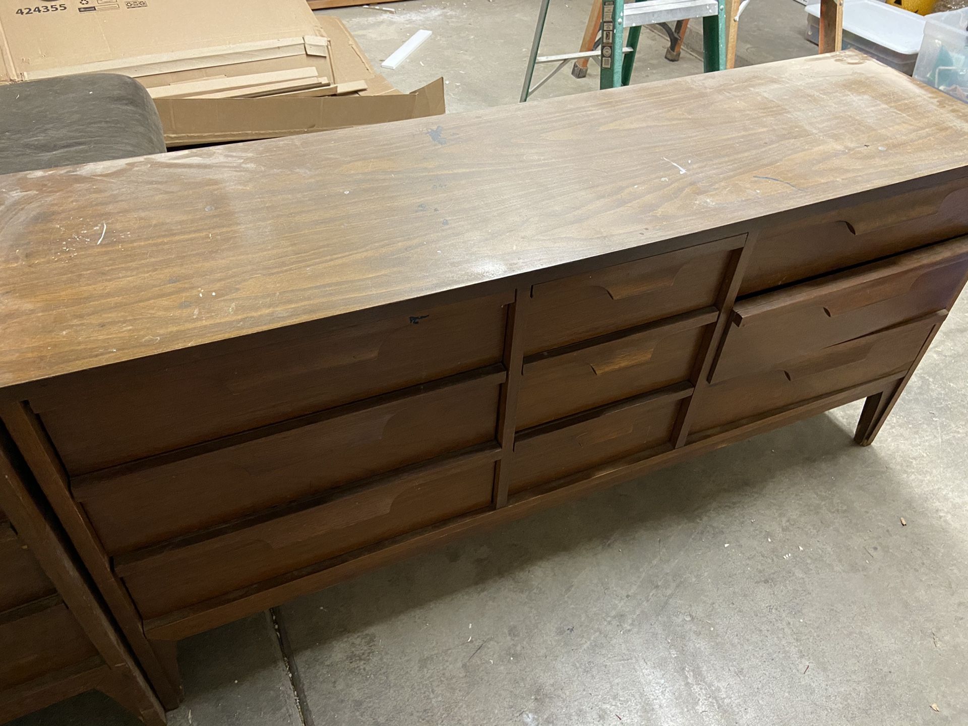 CURRENTLY PENDING PICK UP......FREE Used Dressers