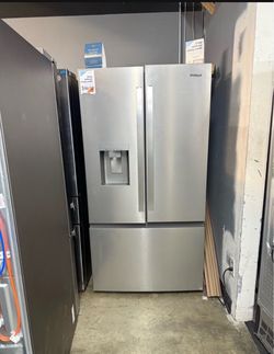 Whirlpool Refurbished Stainless Steel French Door Refrigerator With Dual Icemaker ‼️