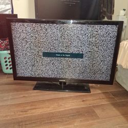 Samsung TV Perfect Condition 46 Inch