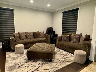 Cindy Crawford Home 5-Piece Living Room Set + Area Rug