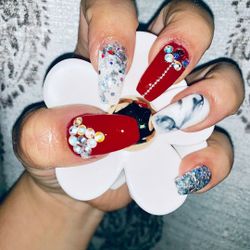 Uñas para todo tipo de fiesta o ocassion