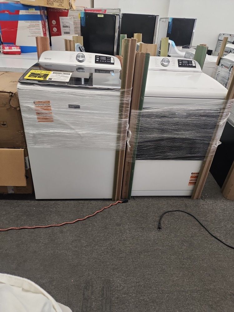 New Maytag Glass Top Washer And Dryer Set