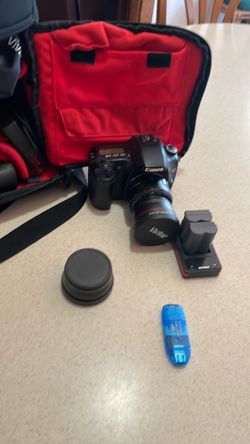 Cannon EOS 30D camera and bag set
