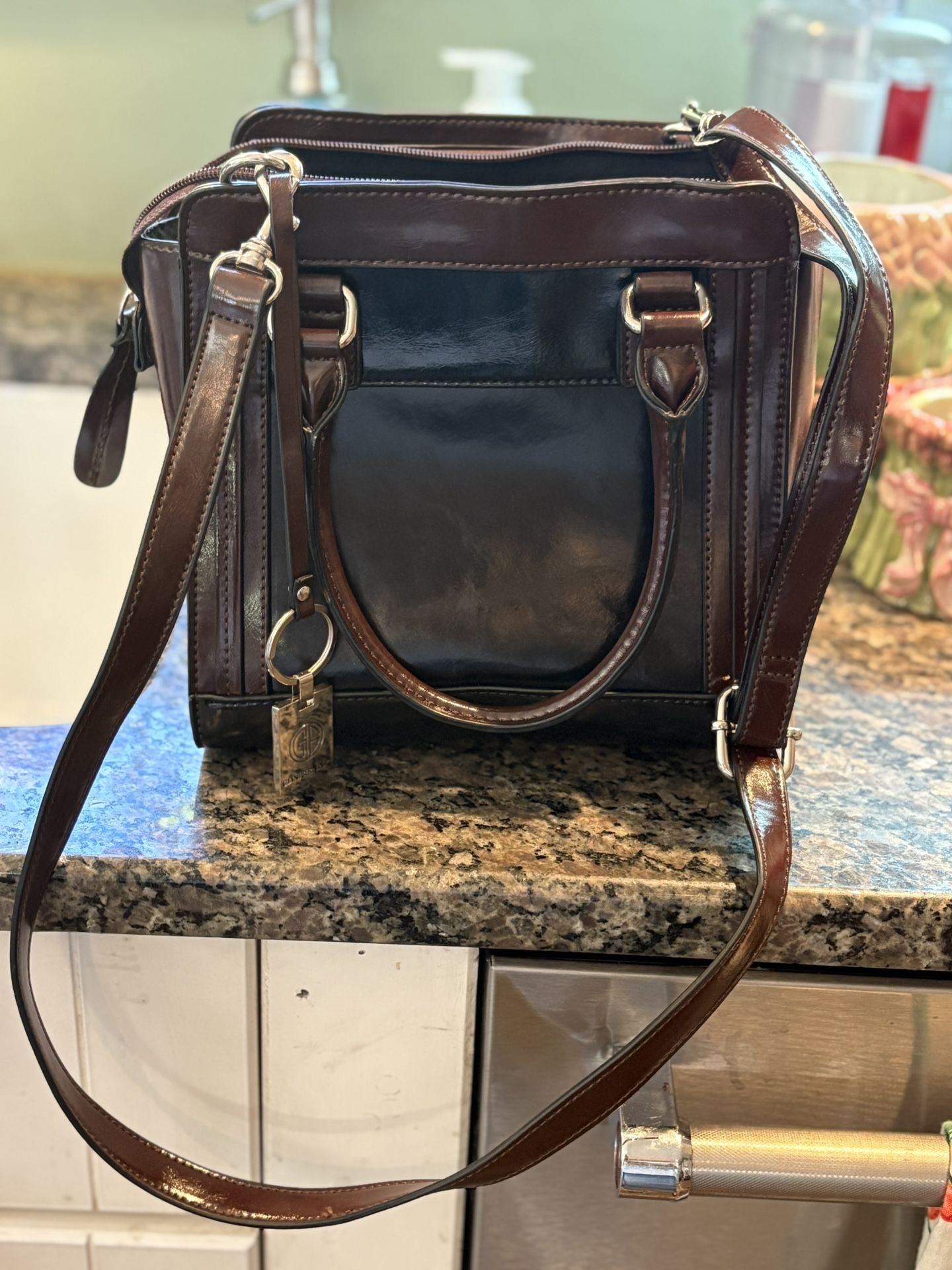 Small Purse/bag by ‘Giani Bernini’ NEW, NEVER USED