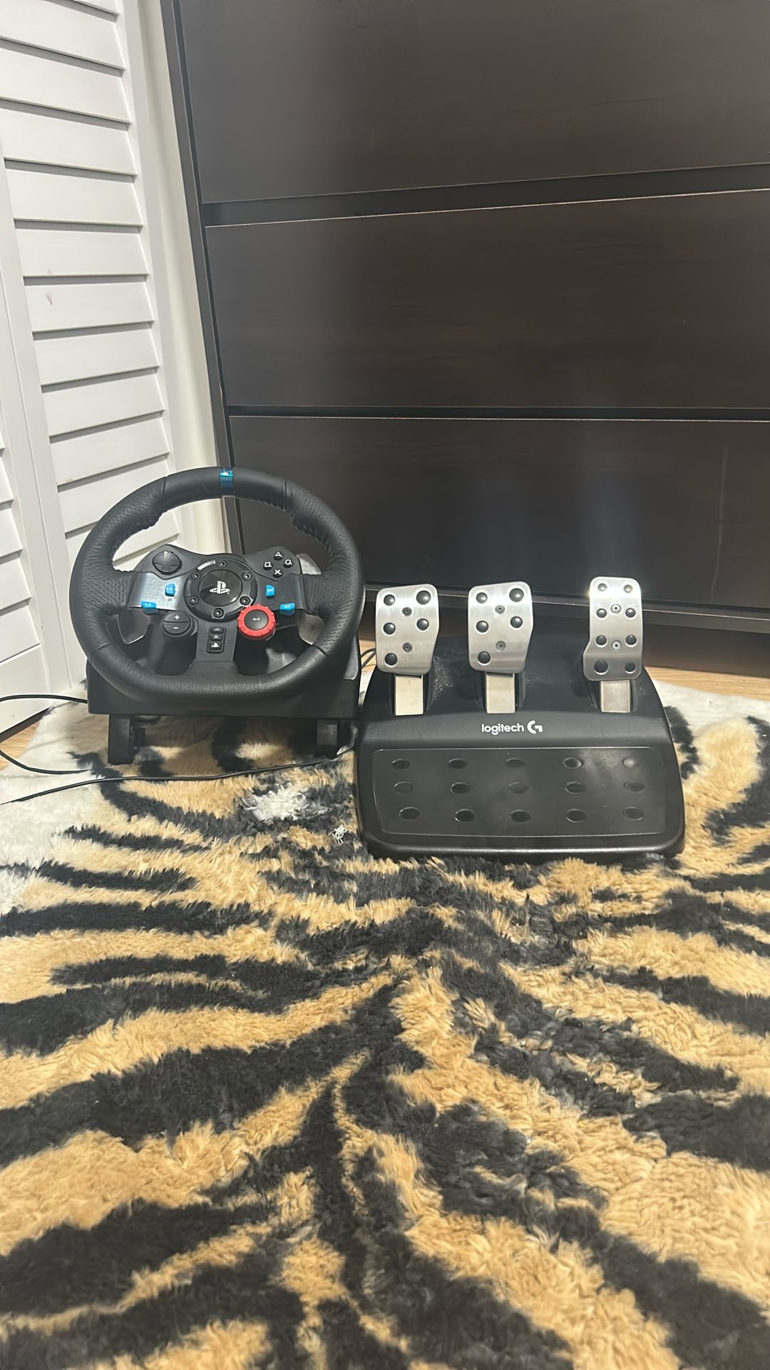 Logitech G29 Racing Wheel for Ps5,Ps4,Pc,