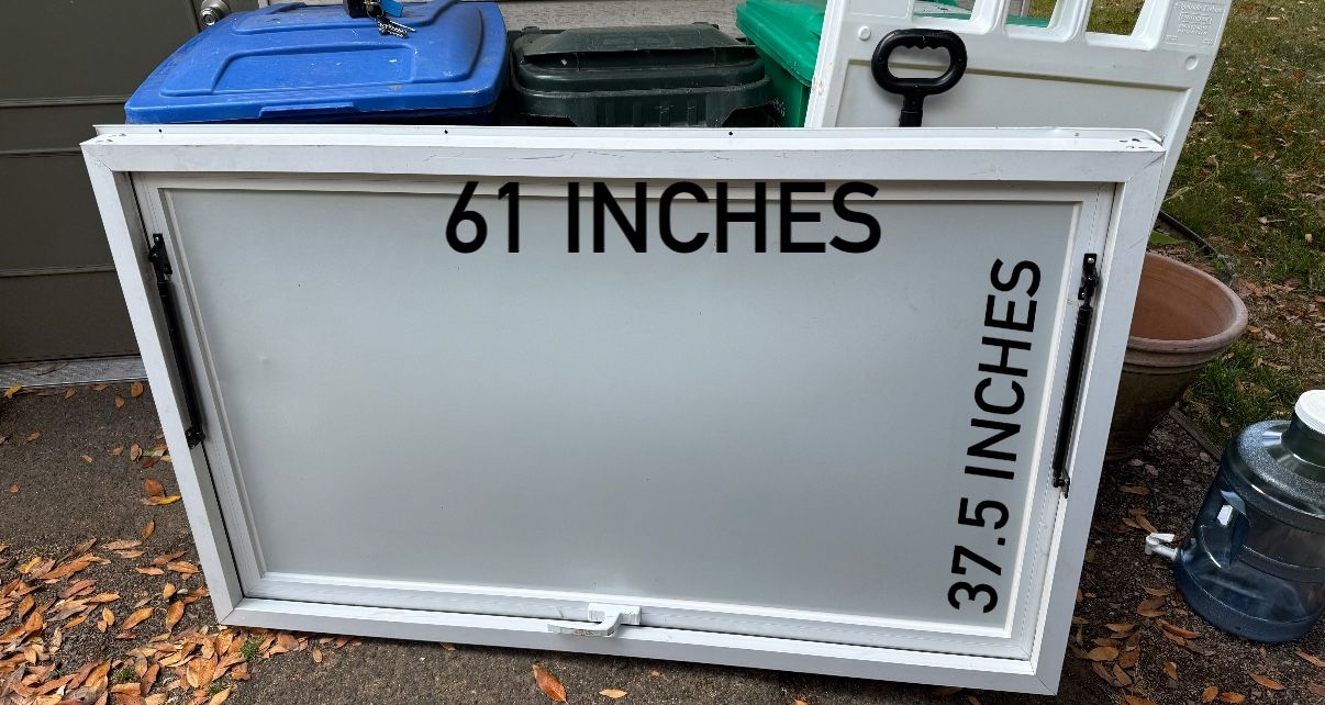 Window Insert Food Cart Possibly 