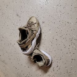 Nike Air Huarache Shoes In  Women Size Size 8 