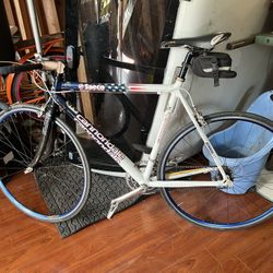 Cannondale Road Bike CAAD 4
