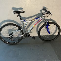 BICYCLE BIANCHY 21 SPEED SIZE 26 BRAND NEW 