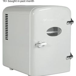 FRIGIDAIRE MINI RETRO FRIDGE - NIB