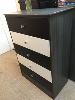 Brand New 5 Drawer Dresser