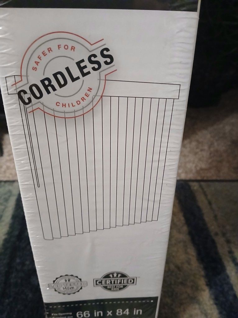 Cordless Vinyl Vertical Blinds