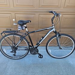 Trek FX 7.2 hybrid/fitness bike