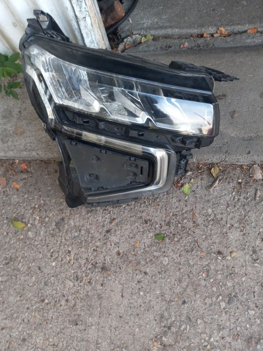 2022 Parts Only Suburban R.H H.L $250