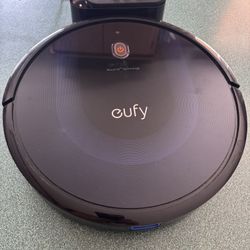 Rudy Self Cleaning Vacuum