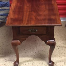Statton Furniture Queen Anne Style End Table