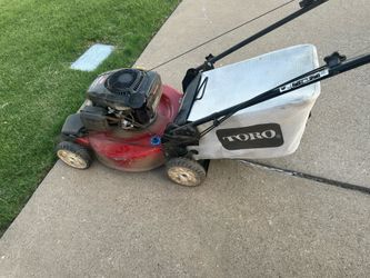 Toro mower with bag