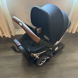 Evenflo Shyft Dualride Stroller/car seat 