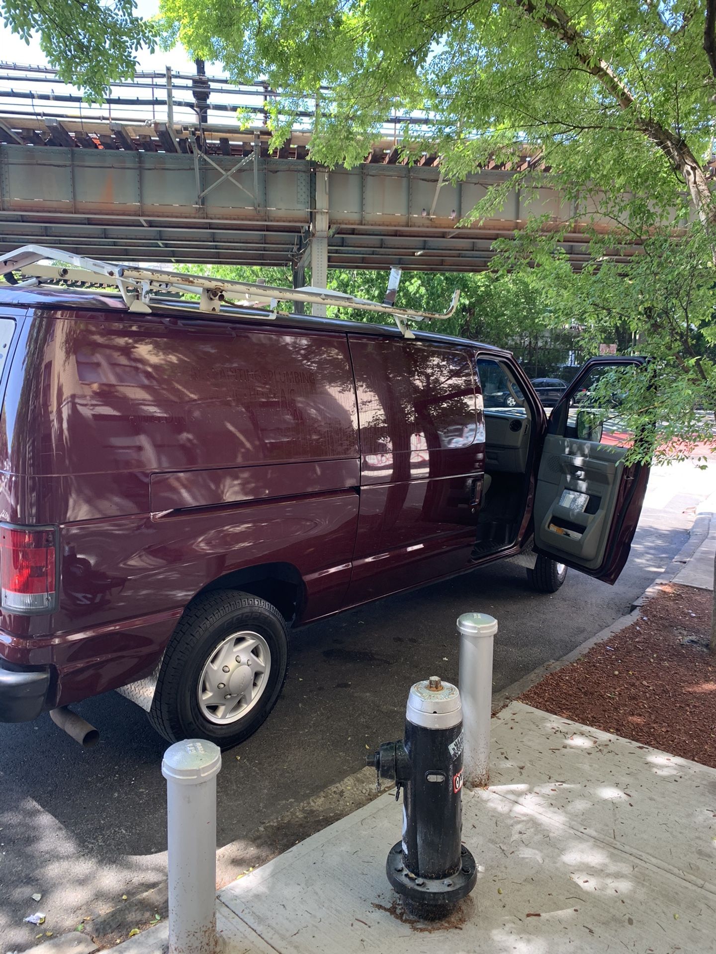 2011 Ford E-Series Van