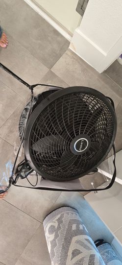 Lasko fan with remote