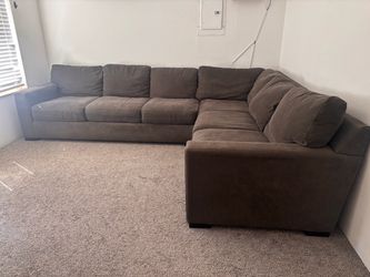 Sectional couch