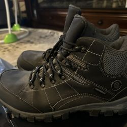 Coleman Boots