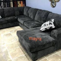 Brand New/ Gray Sectional, Seccional, Couch
