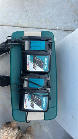 Makita battery chargers